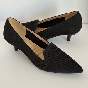 Adrienne Vittadini Women's Skippy Stretch Kitten Heel Pump Size 10W